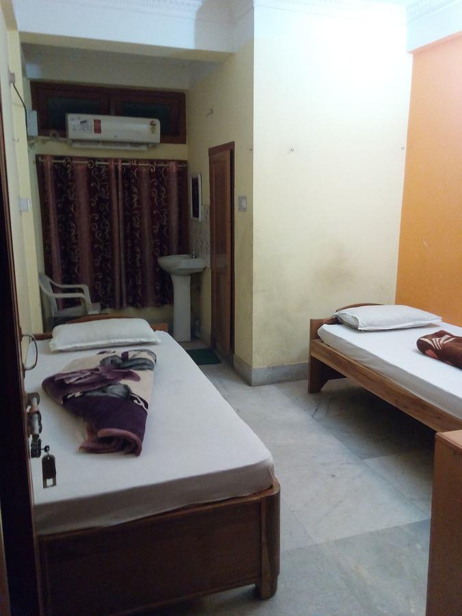 Dispur Lodge Guwahati Exterior foto