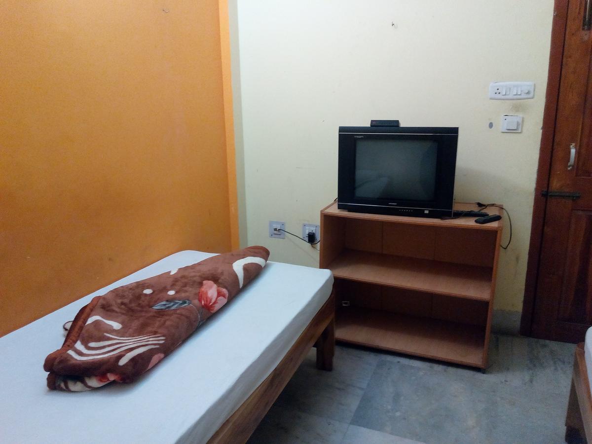 Dispur Lodge Guwahati Exterior foto