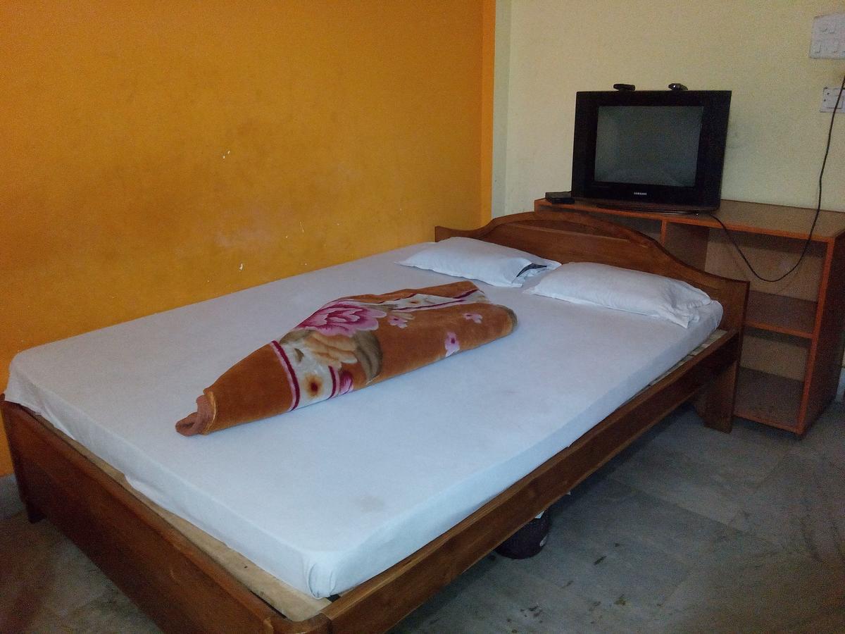 Dispur Lodge Guwahati Exterior foto