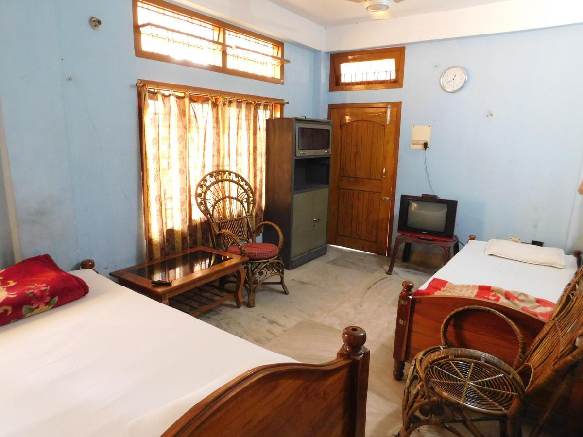 Dispur Lodge Guwahati Exterior foto