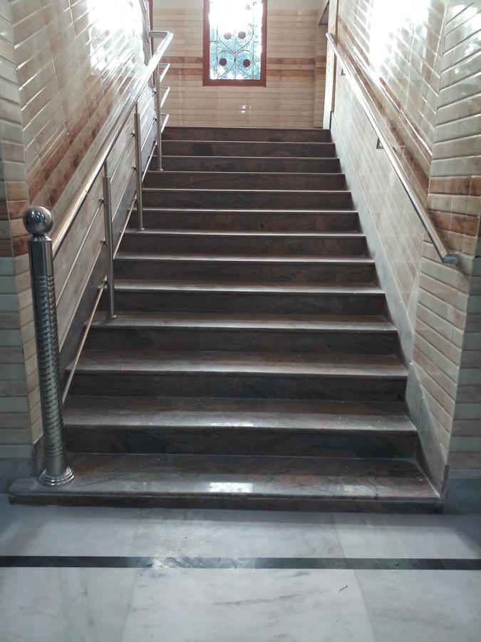Dispur Lodge Guwahati Exterior foto
